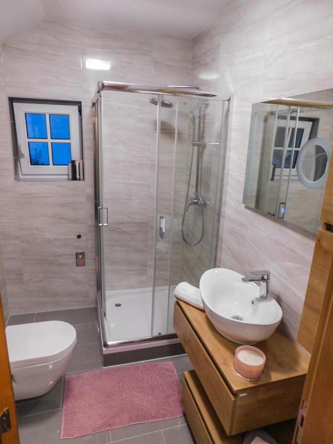 Apartman Lara Otočac Εξωτερικό φωτογραφία