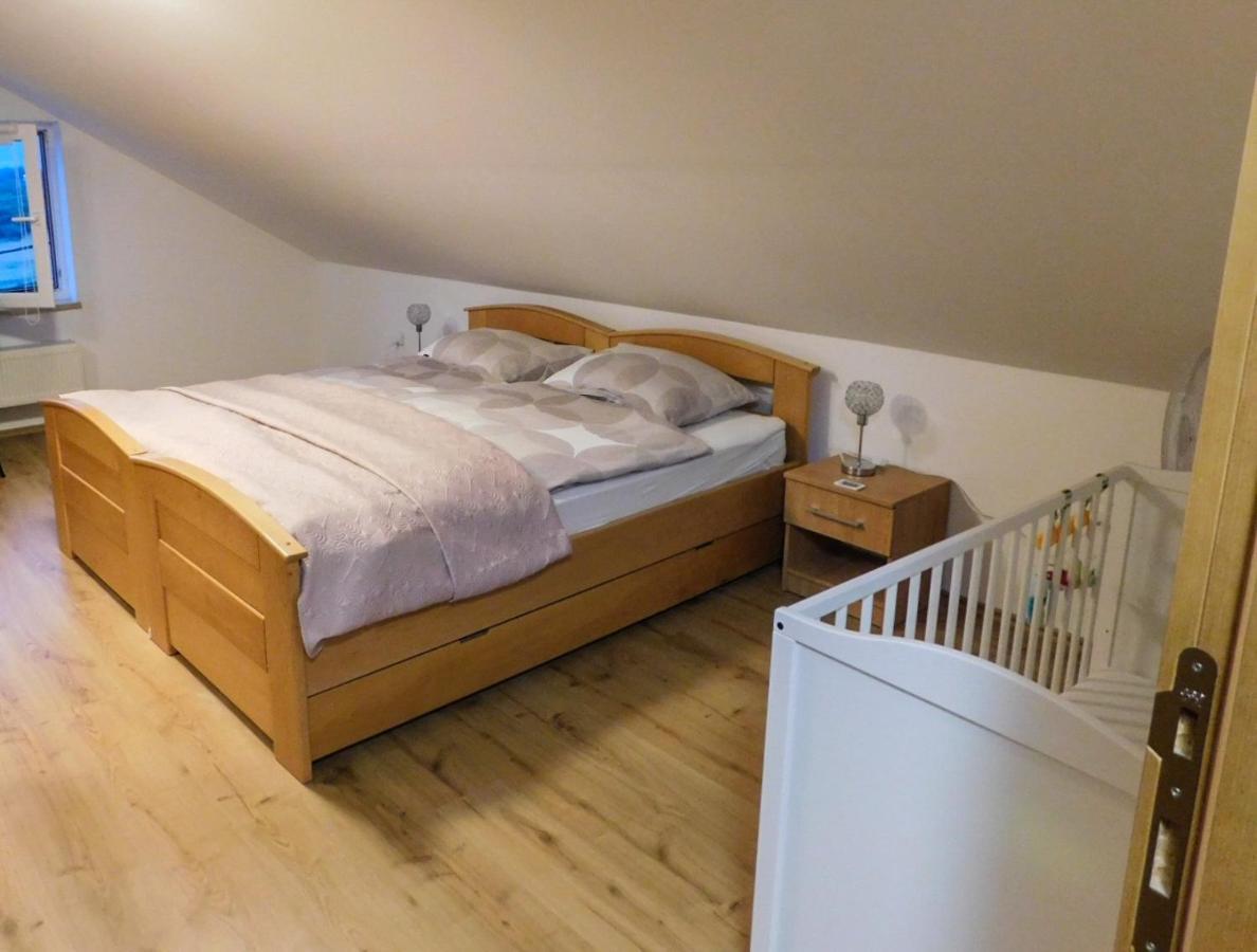 Apartman Lara Otočac Εξωτερικό φωτογραφία