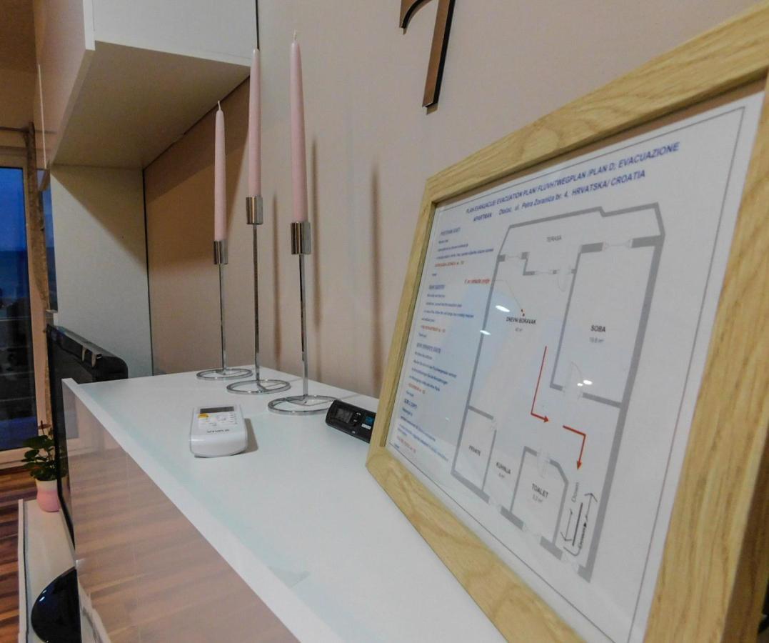 Apartman Lara Otočac Εξωτερικό φωτογραφία